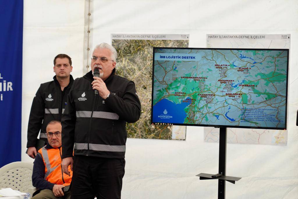 İmamoğlu: Her şeyi rant gibi malzeme biçimine dönüştürürsek insanı insan olmaktan, devleti devlet olmaktan uzaklaştırırız 6